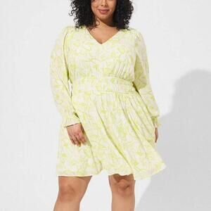 NWT! Torrid Mini Empire Waist Yellow Floral Skater Dress Long Sleeve Plus Sz 5x